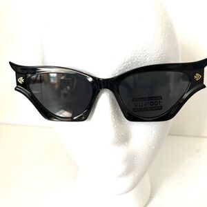 NWT Black Goth Retro Vtg Style Vampire Bat Sunglasses Pin Up Cat Eye 100% 400UV